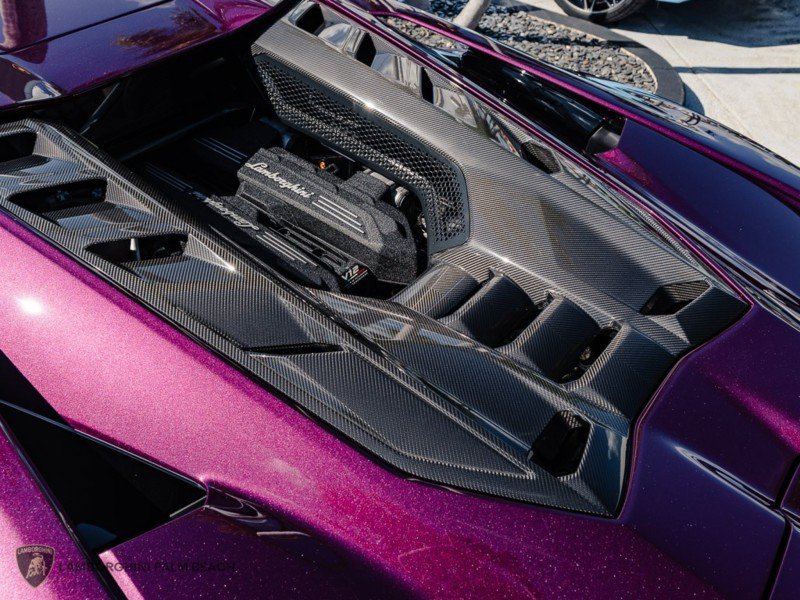 Used 2025 Lamborghini Revuelto AWD/4WD image 15