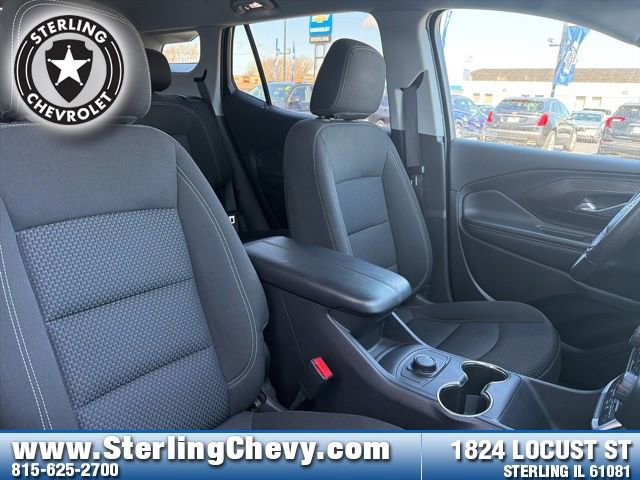 Used 2024 GMC Terrain SLE image 17