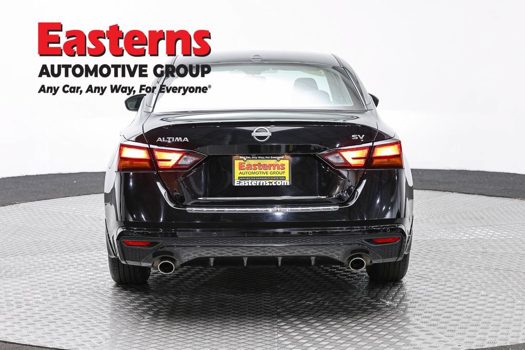 Used 2023 Nissan Altima 2.5 SV w/ SV Premium Package FWD image 6