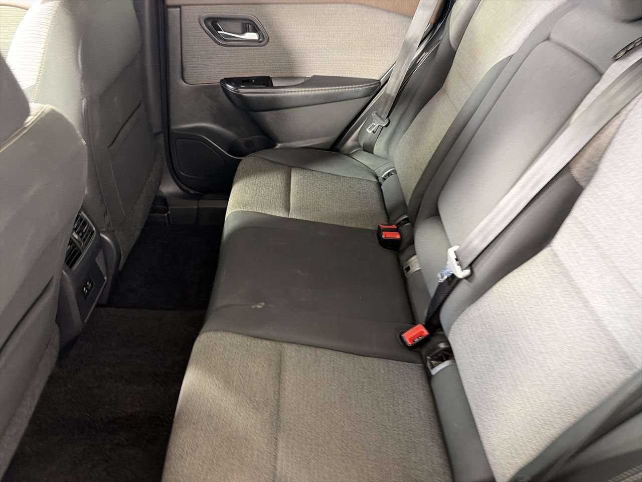 Used 2022 Nissan Rogue SV AWD/4WD image 21