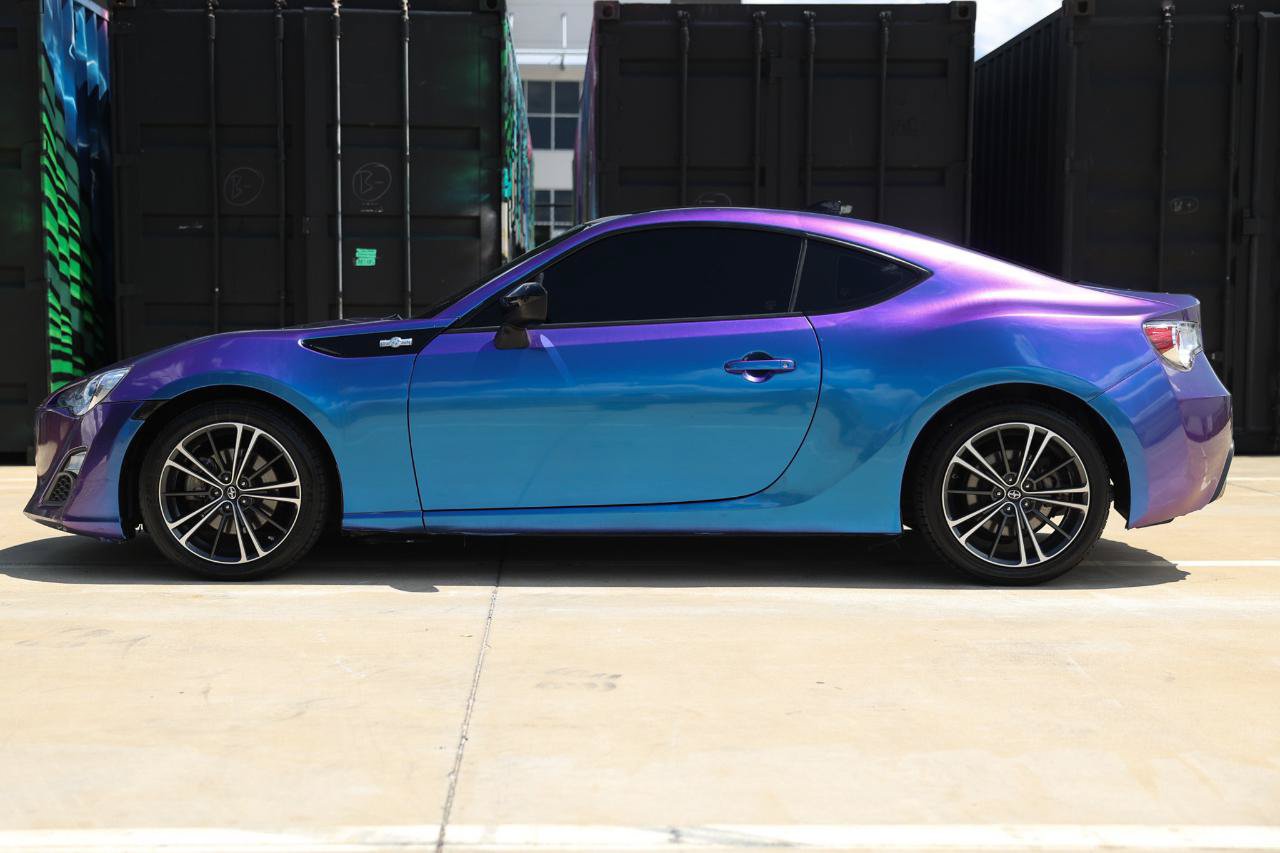 Used 2015 Scion FR-S RWD image 3