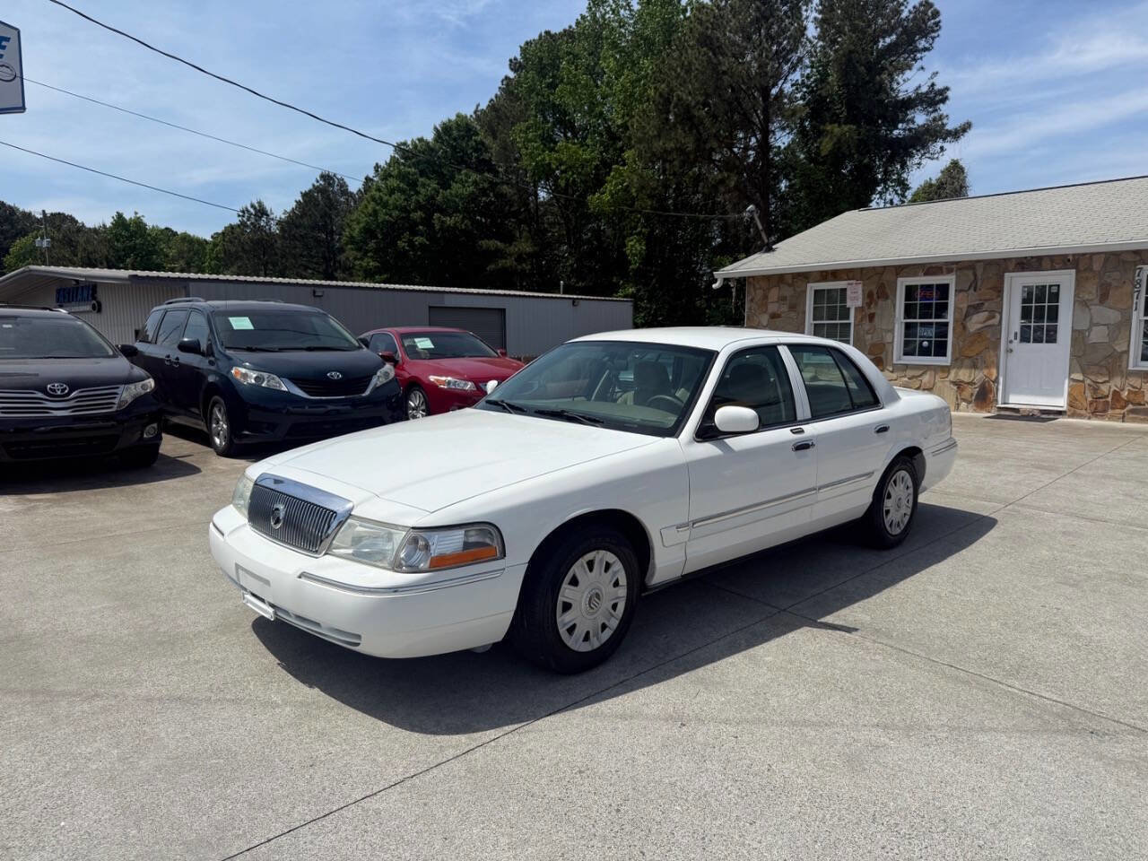 Used 2004 Mercury Grand Marquis GS image 3