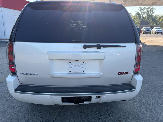 Used 2013 GMC Yukon Denali AWD/4WD image 4