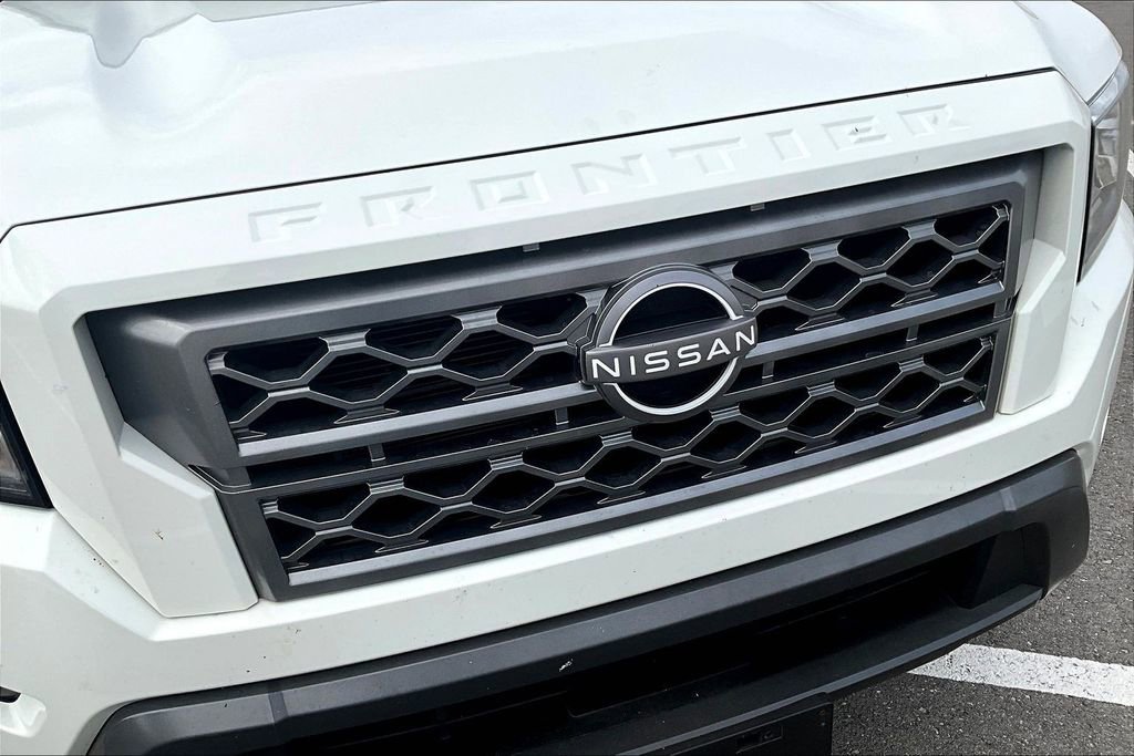 Used 2022 Nissan Frontier SV image 20