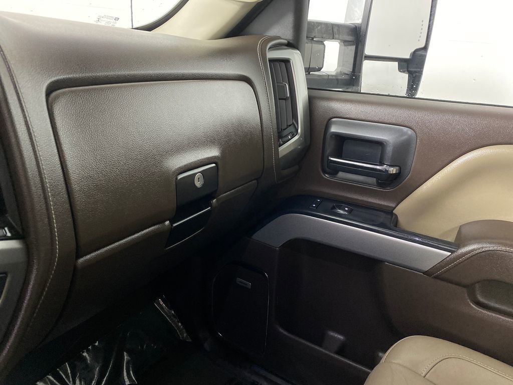 Used 2016 Chevrolet Silverado 2500 LTZ w/ Duramax Plus Package image 20