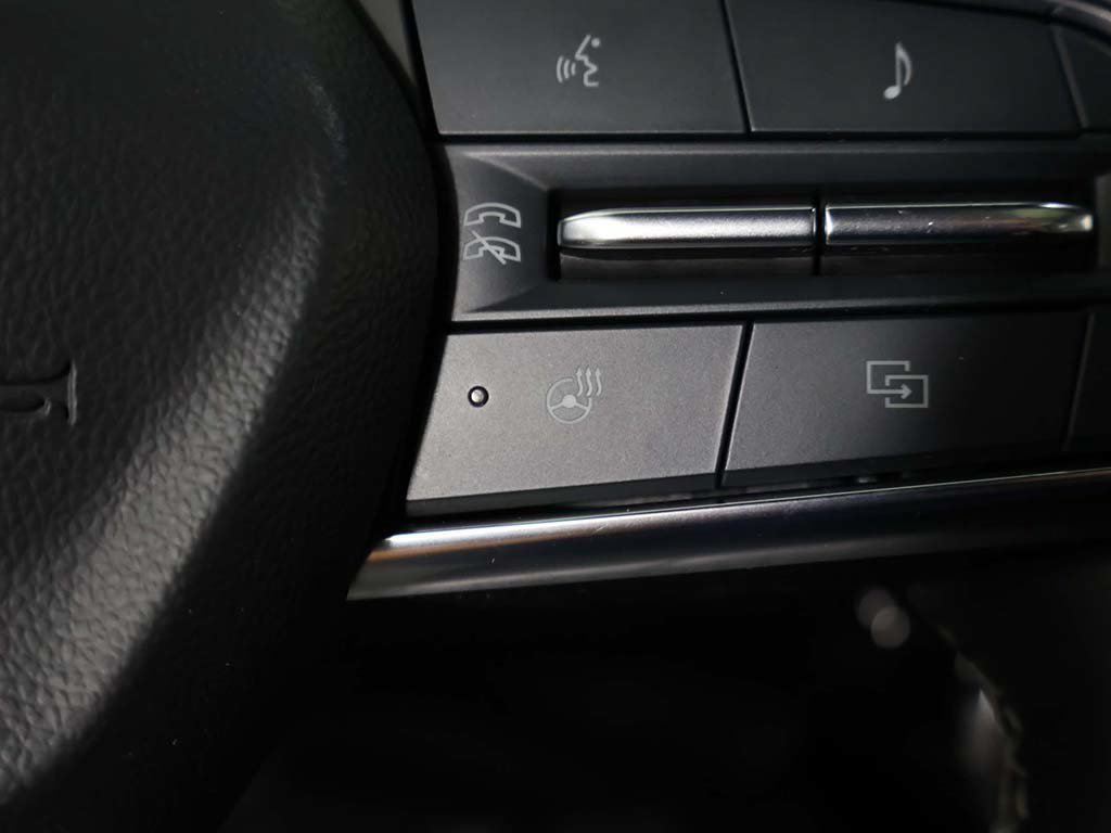 Used 2024 Chevrolet Blazer EV LT AWD/4WD image 47