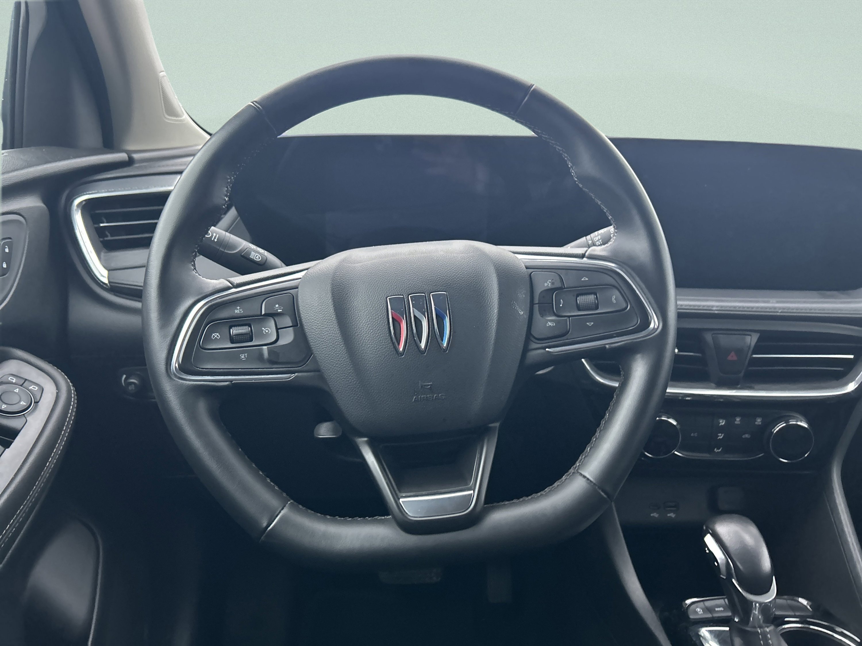 Used 2024 Buick Encore GX Sport Touring image 19