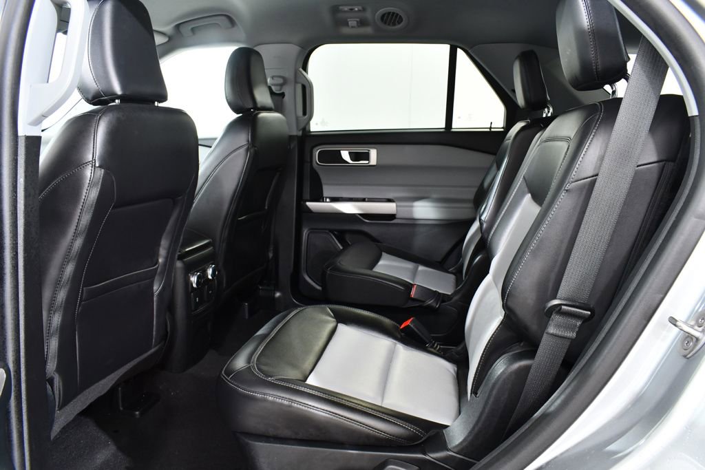 Used 2023 Ford Explorer XLT w/ Equipment Group 202A image 16