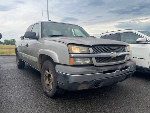 Used 2005 Chevrolet Silverado 1500 LS w/ Light Duty Power Package AWD/4WD image 5