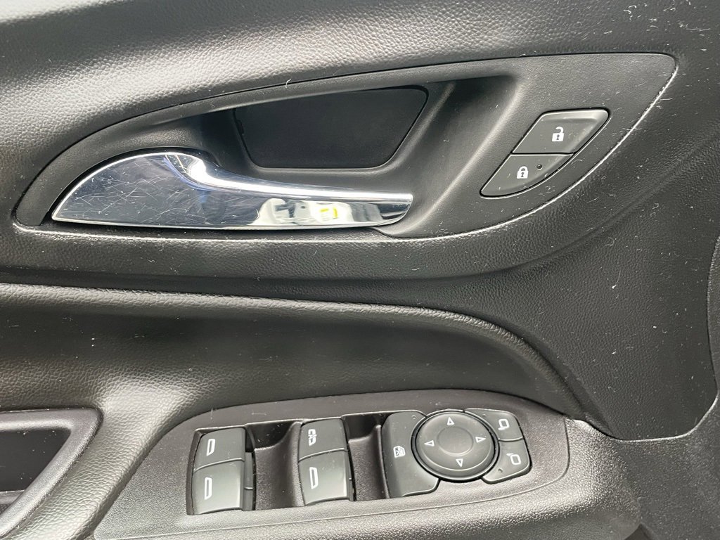 Certified 2018 Chevrolet Equinox LT image 28