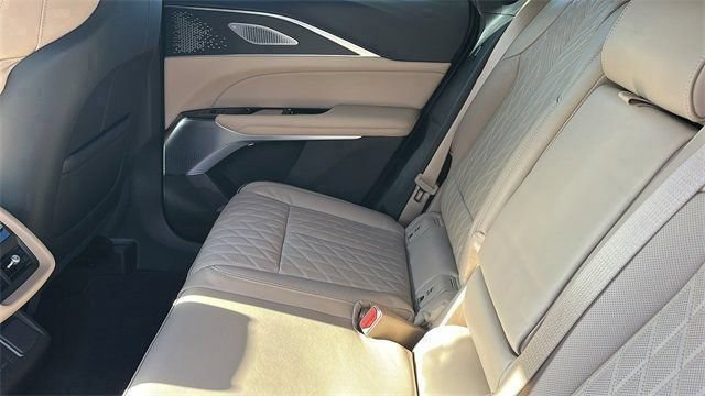 New 2026 Cadillac Lyriq V AWD/4WD image 18