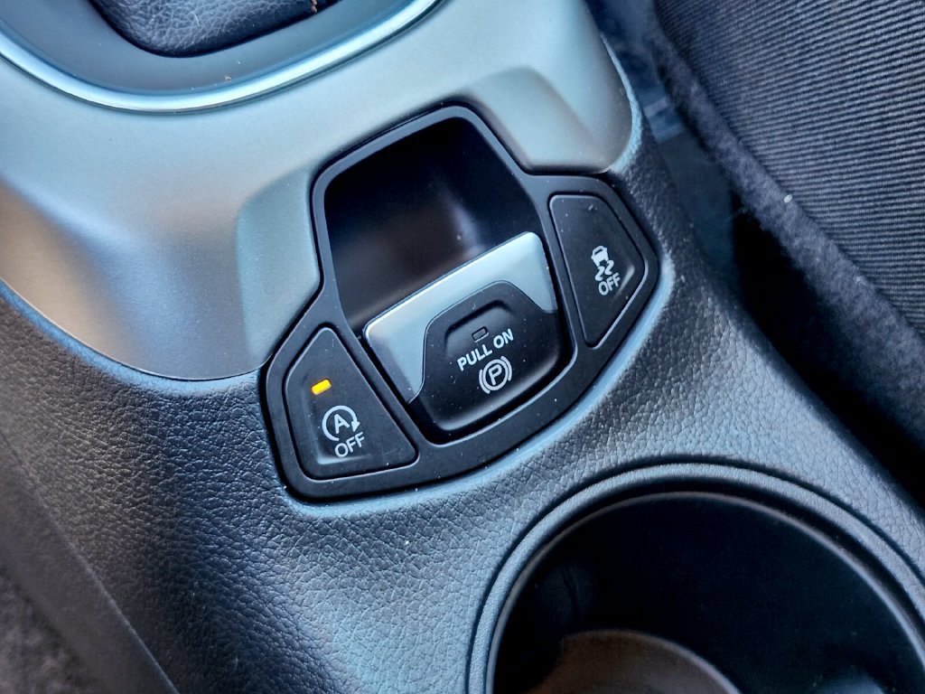 Used 2021 Jeep Compass Latitude w/ Convenience Group AWD/4WD image 26