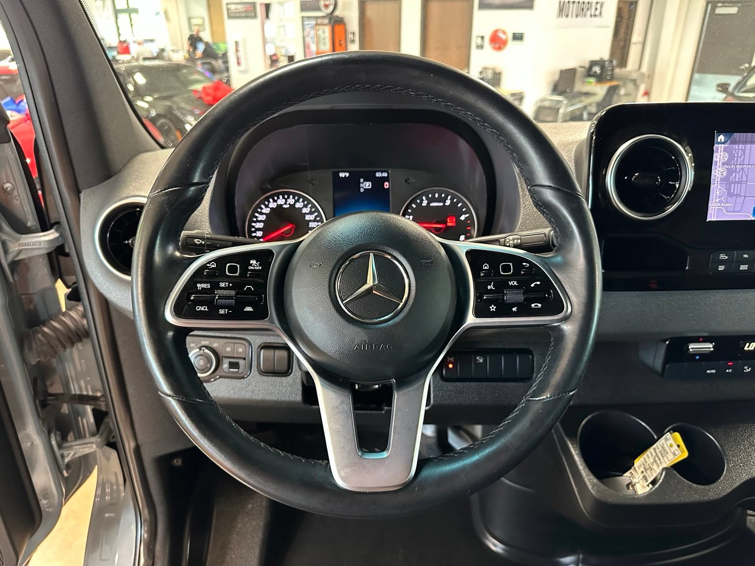 Used 2021 Mercedes-Benz Sprinter 2500 image 18