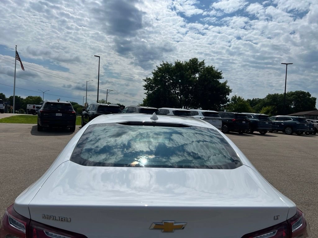 Used 2019 Chevrolet Malibu LT FWD image 6
