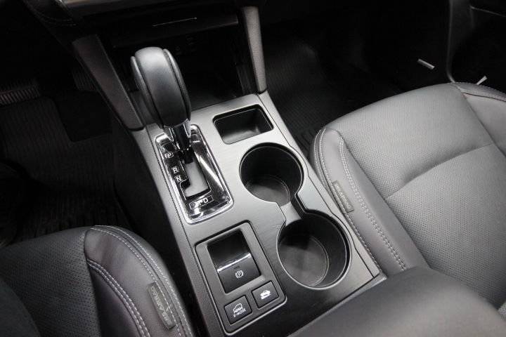 Used 2018 Subaru Outback 2.5i Limited image 24