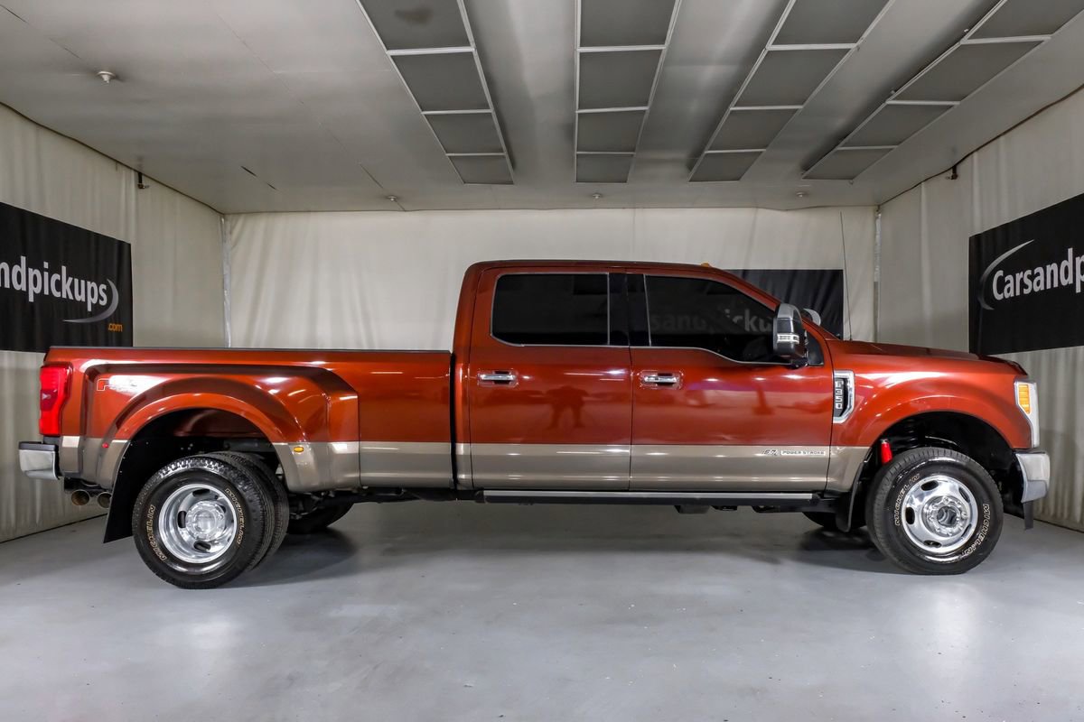 Used 2017 Ford F350 King Ranch w/ King Ranch Ultimate Package AWD/4WD image 5