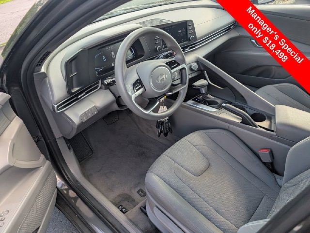 Certified 2024 Hyundai Elantra SE FWD image 12