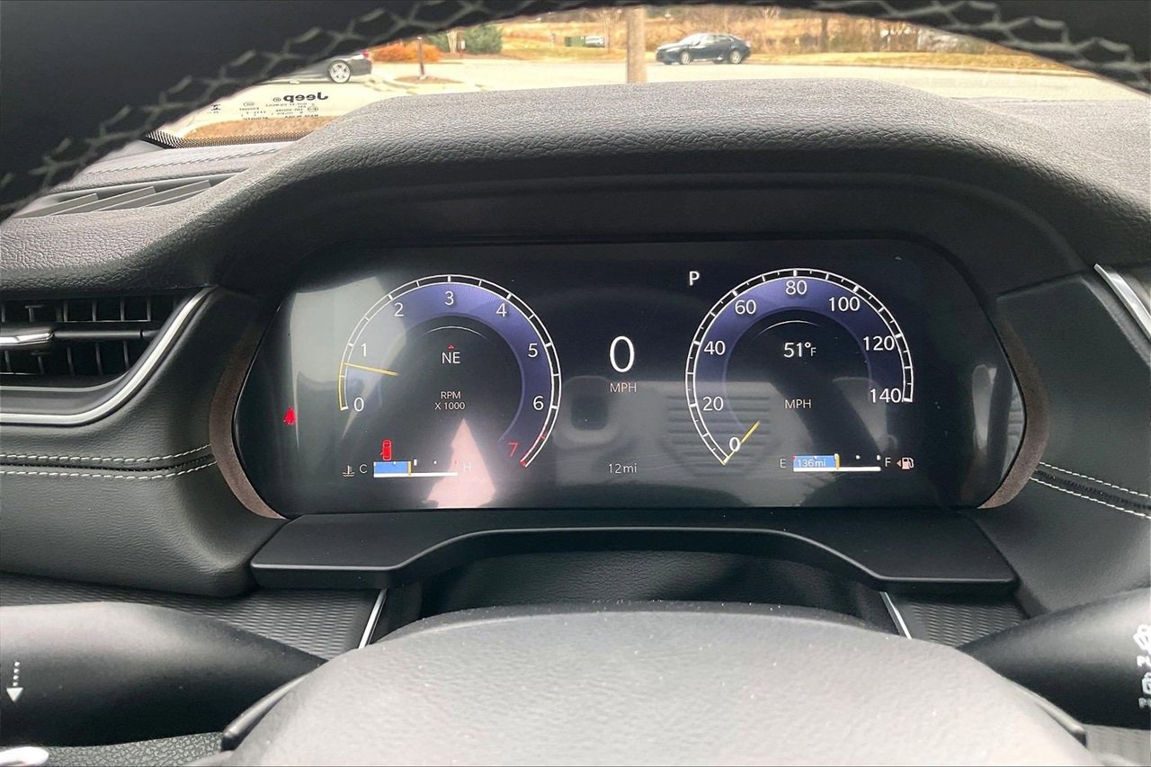 New 2025 Jeep Grand Cherokee L Laredo w/ Luxury Tech Group I image 11