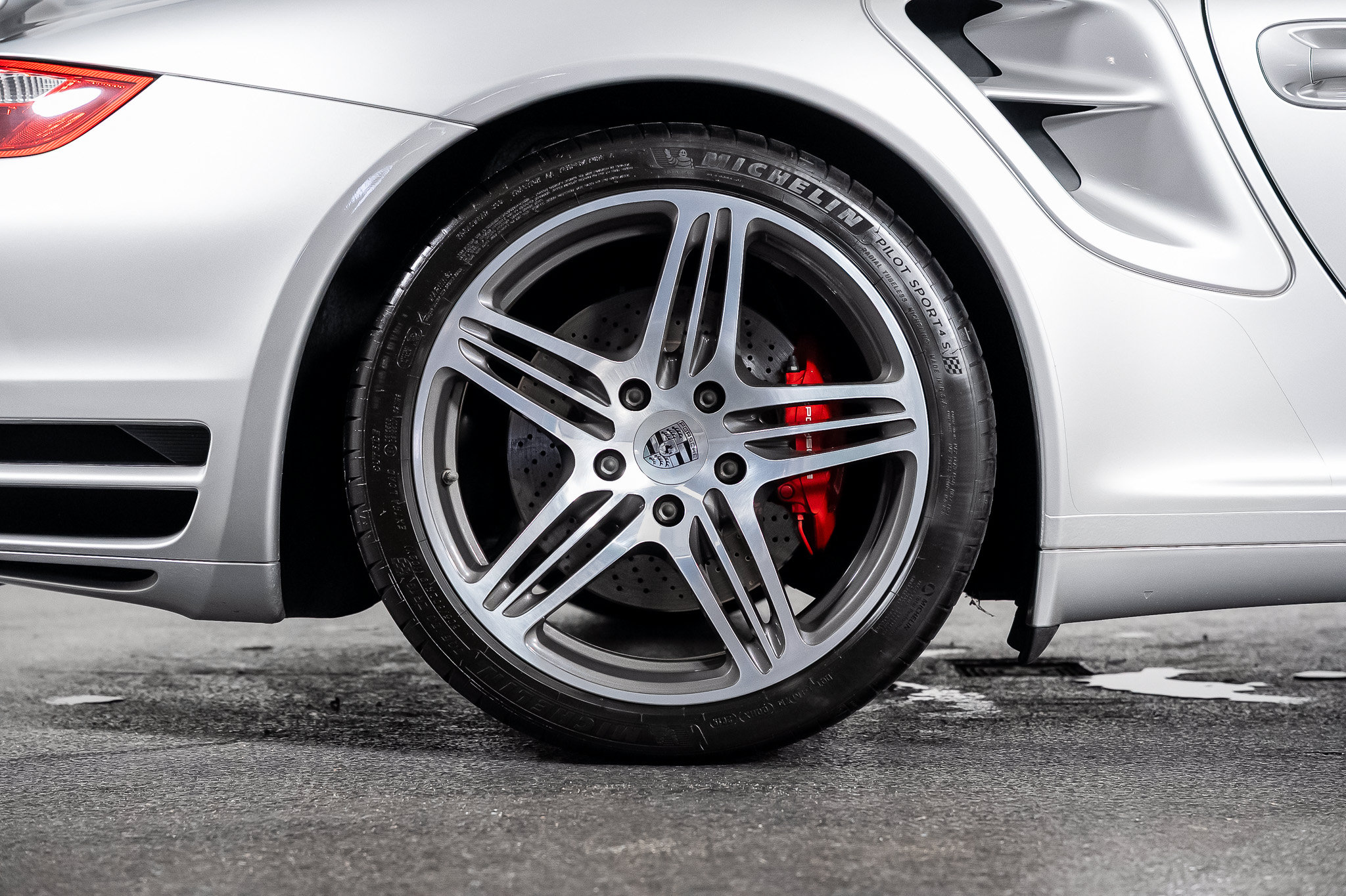 Used 2007 Porsche 911 Turbo AWD/4WD image 31