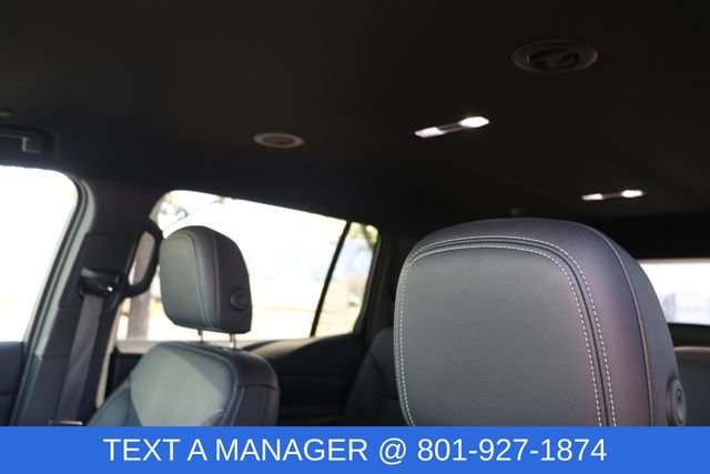 Used 2025 Chevrolet Traverse LT image 20