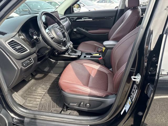 Used 2022 Kia Seltos SX w/ Sunroof Package image 19