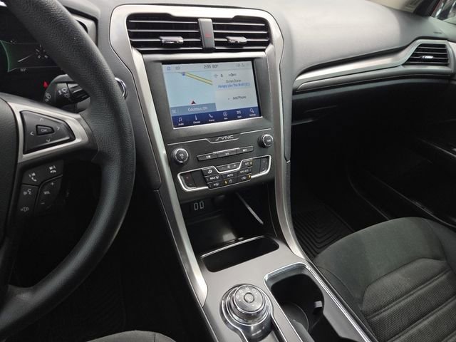 Used 2020 Ford Fusion SE image 34