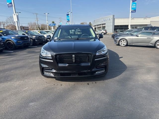 Used 2022 Lincoln Aviator Reserve w/ Equipment Group 201A image 2