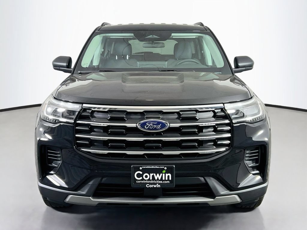 New 2026 Ford Explorer Active AWD/4WD image 4
