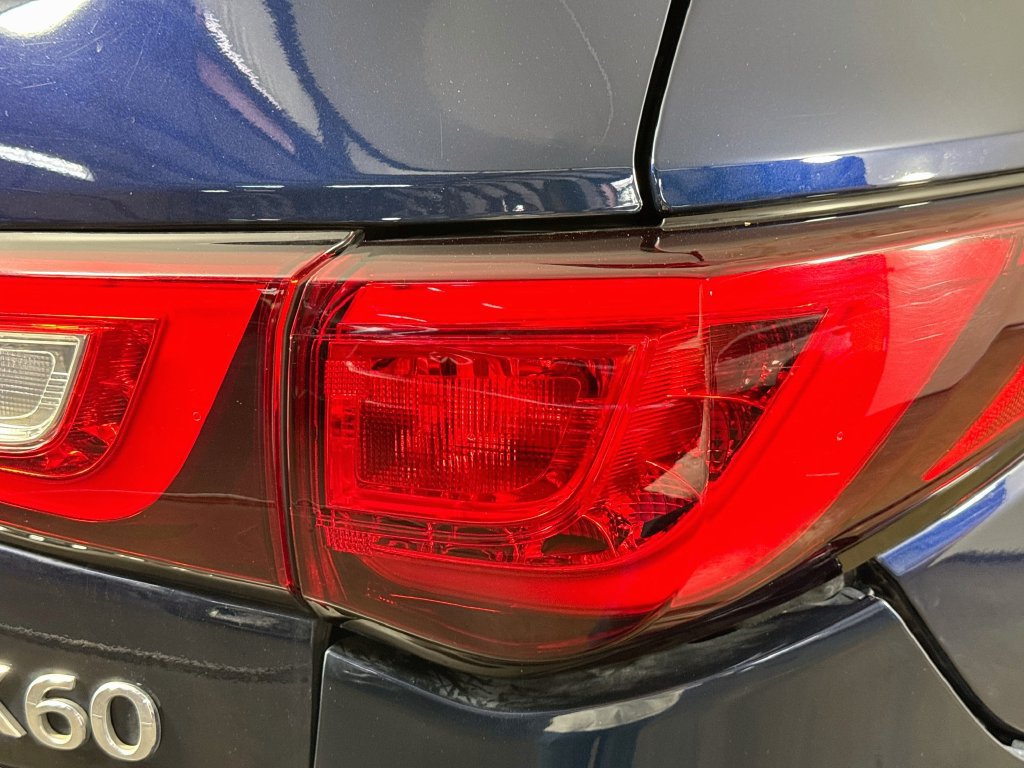 Certified 2018 INFINITI QX60 FWD w/ Premium Plus Package image 33