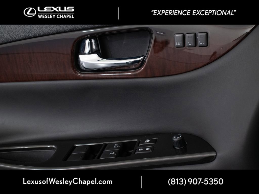 Used 2017 INFINITI QX50 AWD w/ Deluxe Touring Package image 33