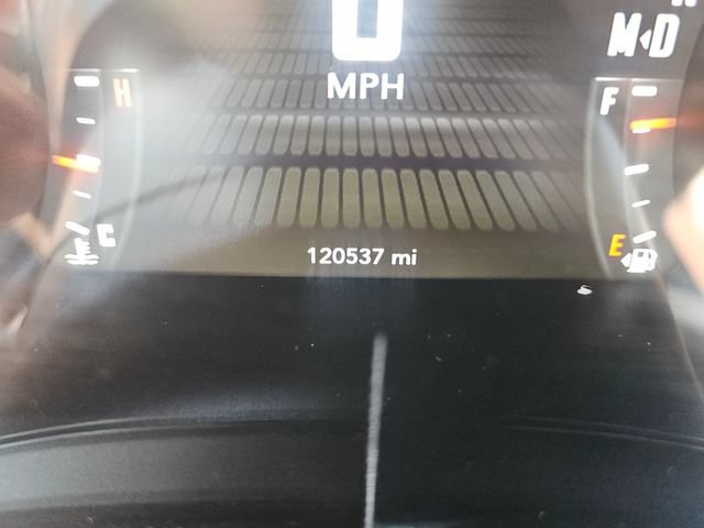Used 2016 Dodge Challenger SXT RWD image 22