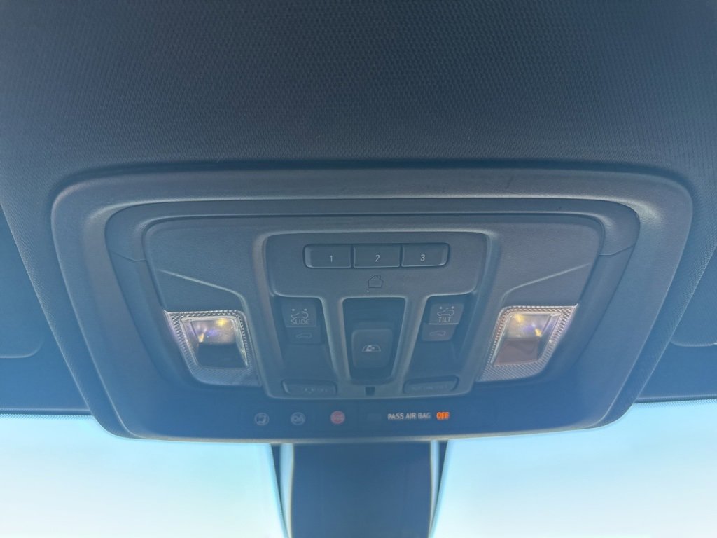 Used 2023 Chevrolet Silverado 3500 High Country image 18