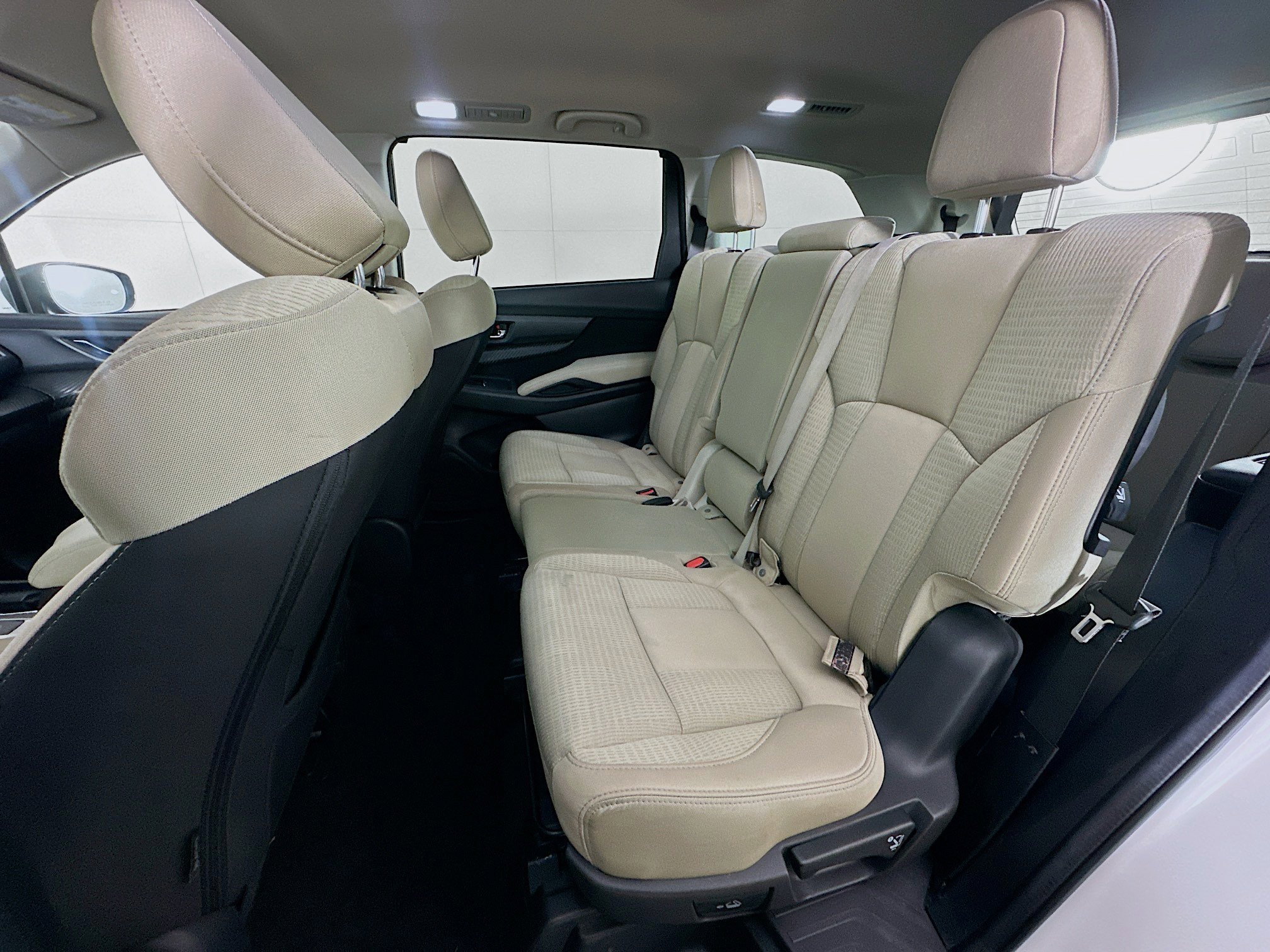 Used 2024 Subaru Ascent Premium w/ Convenience Package image 27