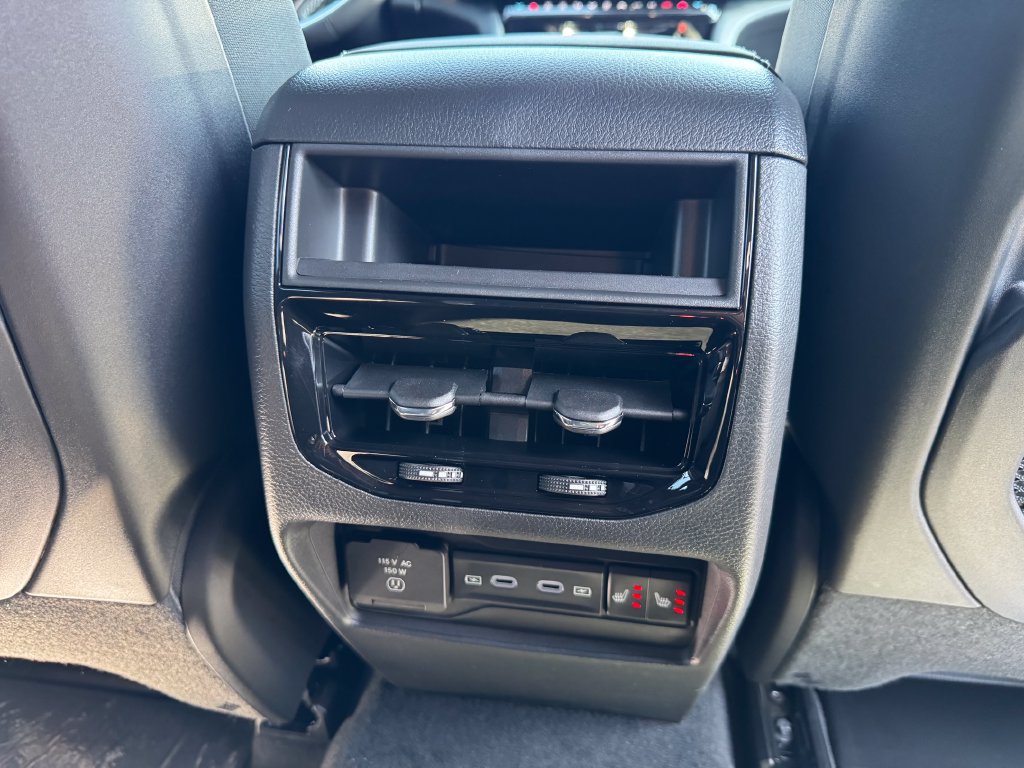 New 2027 Jeep Grand Cherokee Limited AWD/4WD image 13