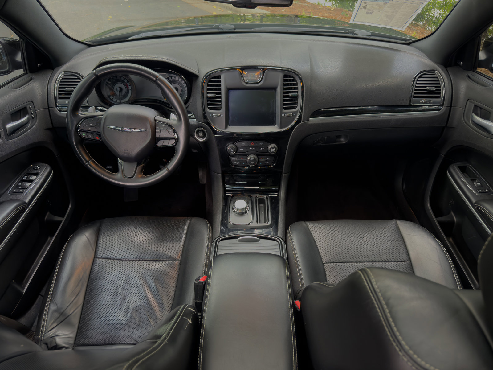 Used 2019 Chrysler 300 S w/ 300S Premium Group 2 RWD image 5
