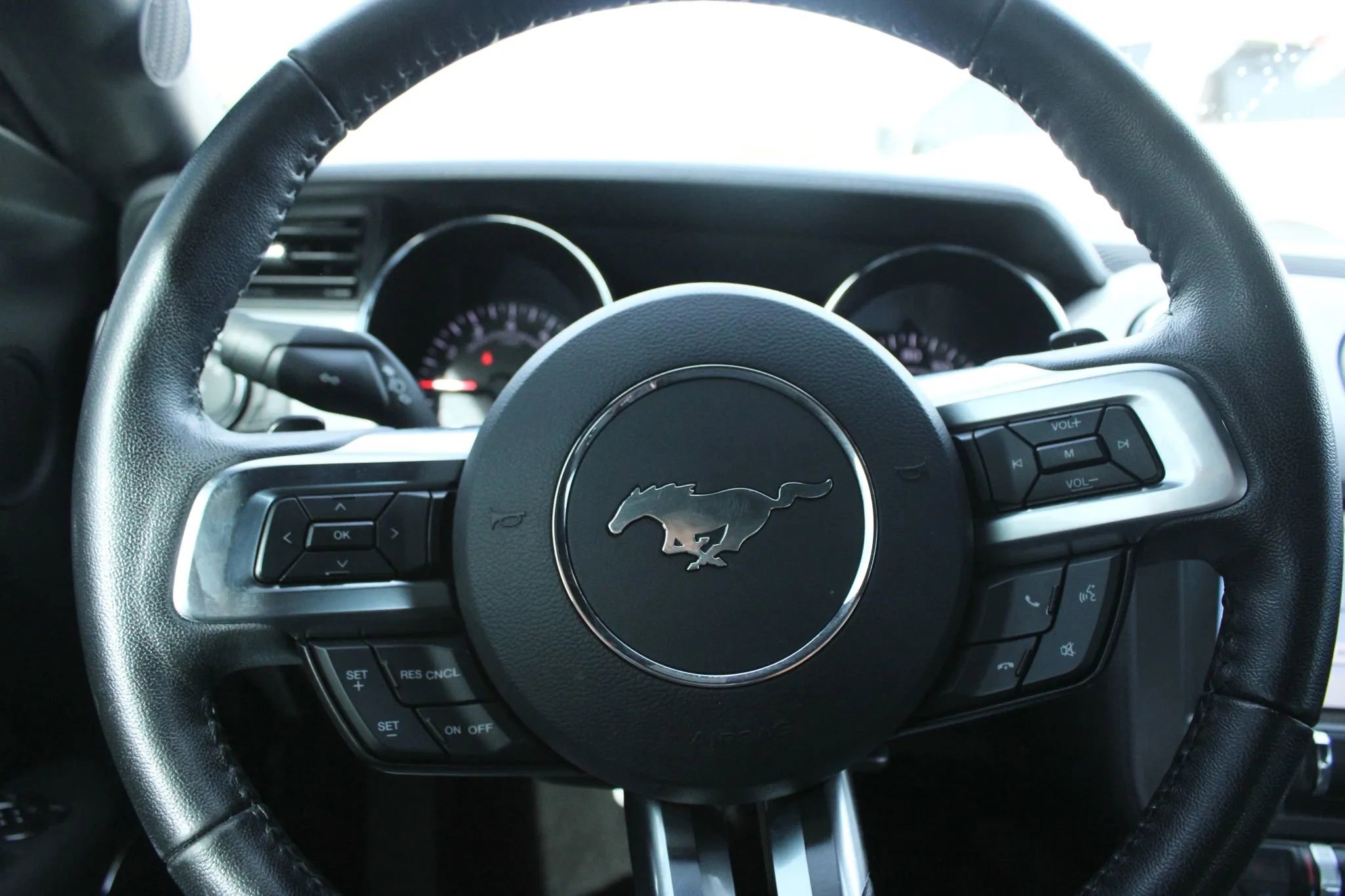 Used 2017 Ford Mustang Premium image 25