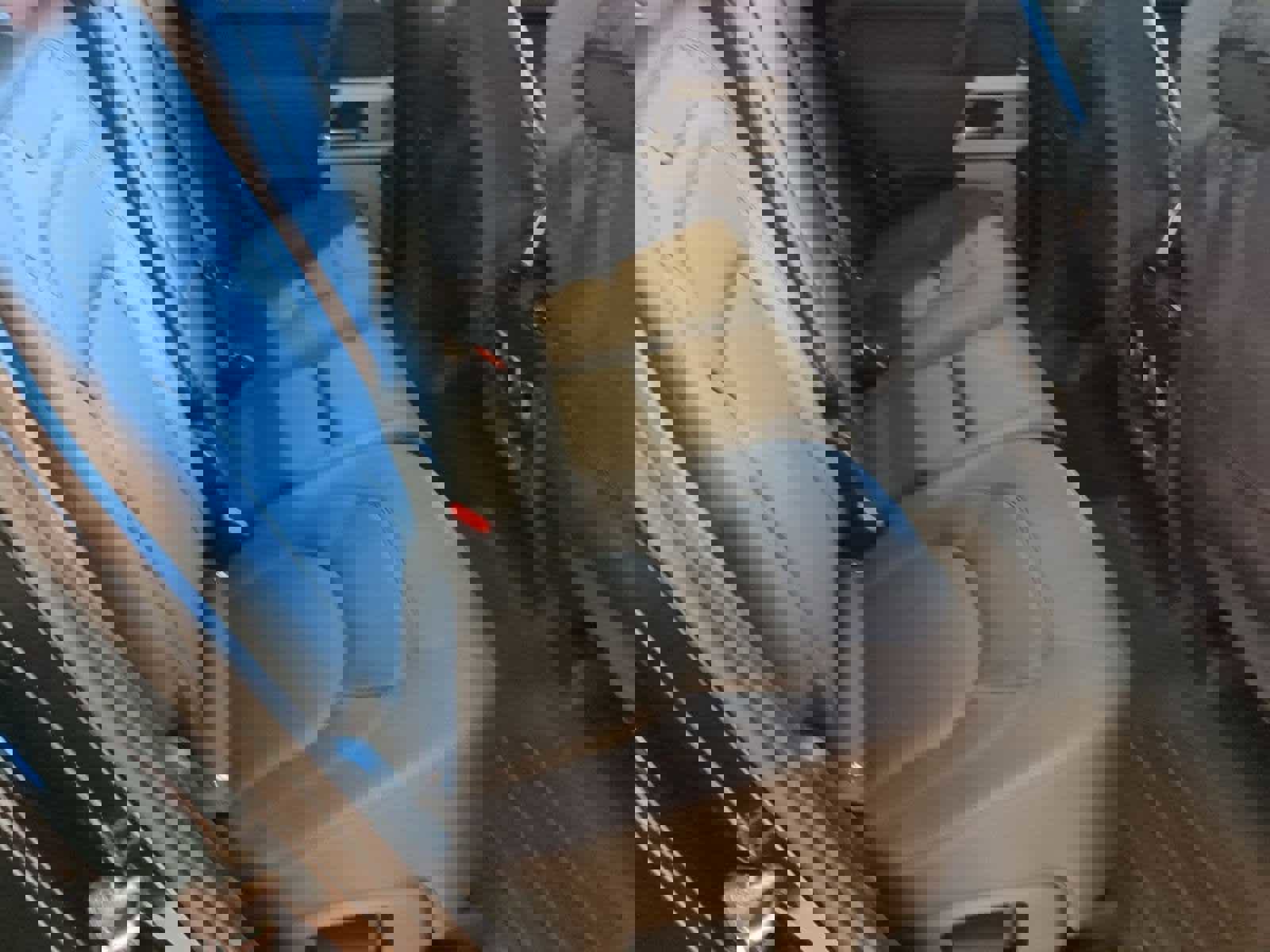 New 2023 Land Rover Defender 130 SE image 21