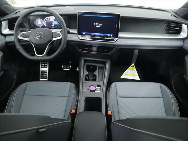 New 2026 Volkswagen Tiguan SE R-Line image 13