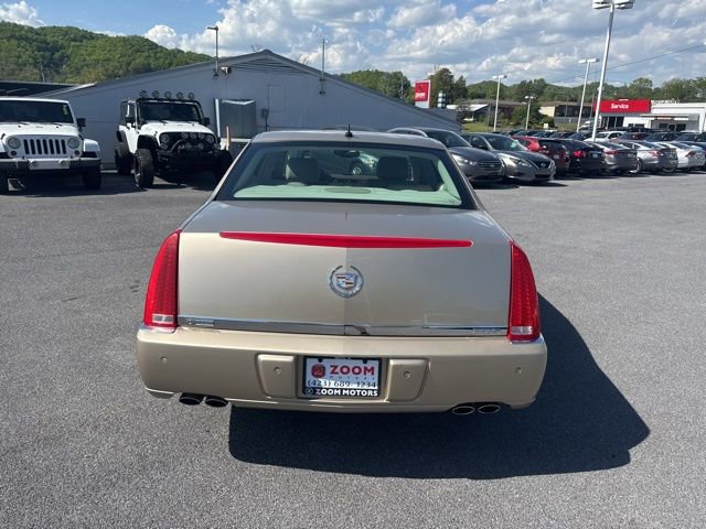 Used 2006 Cadillac DTS w/ Trunk Convenience Package FWD image 7