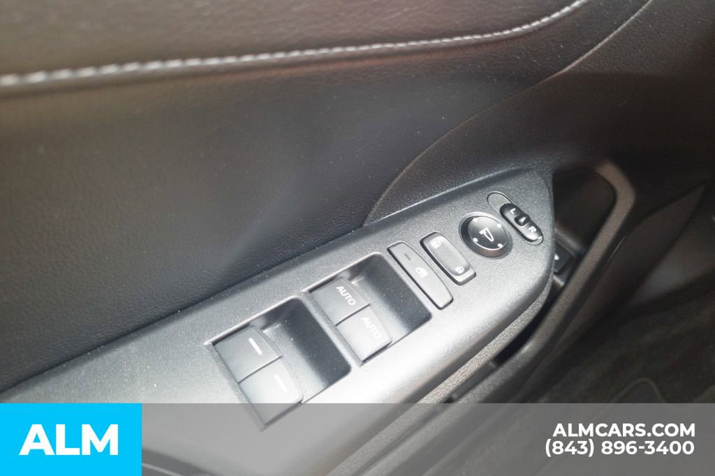 Used 2017 Honda Civic Touring image 18