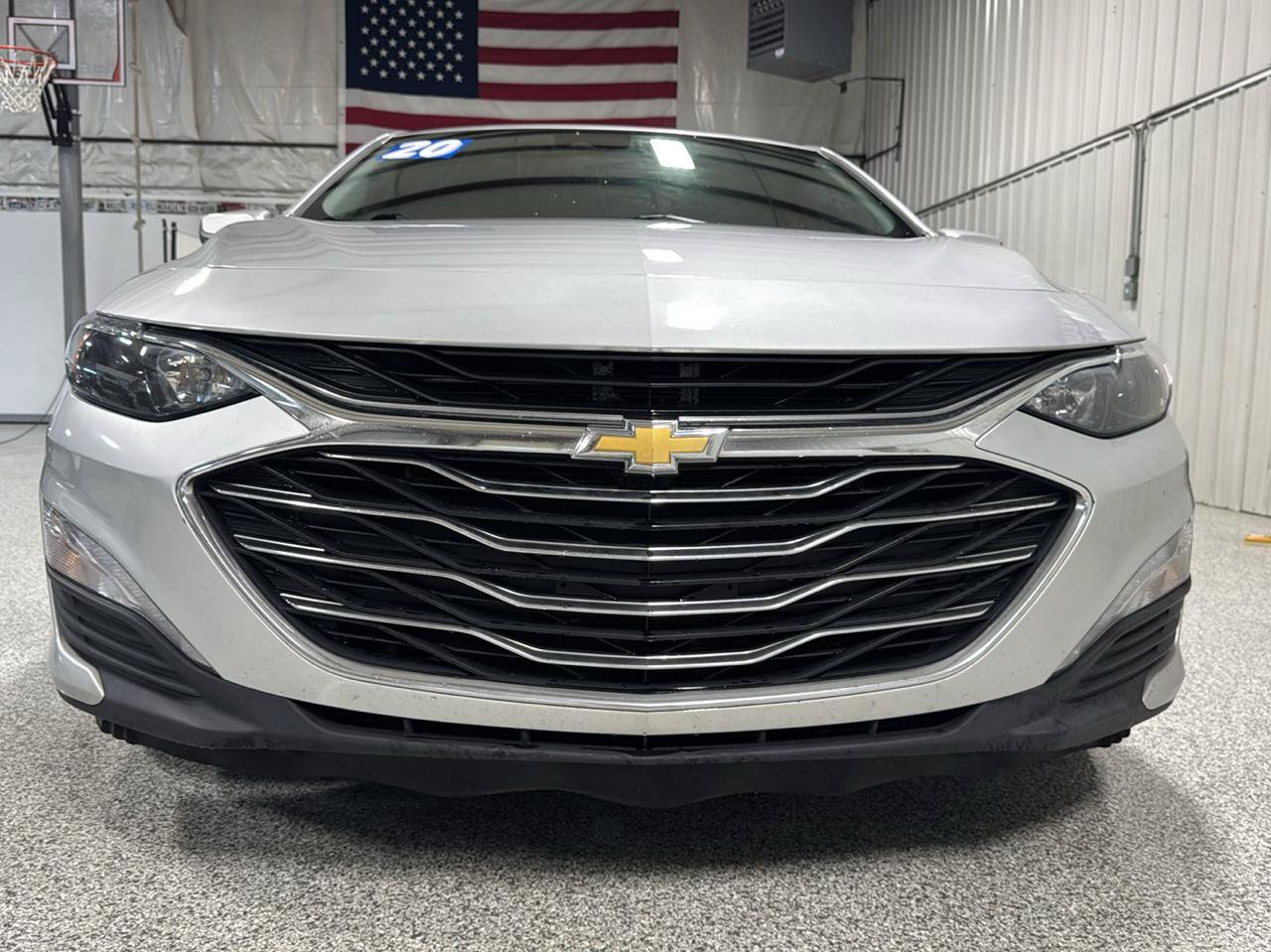 Used 2020 Chevrolet Malibu LT FWD image 3