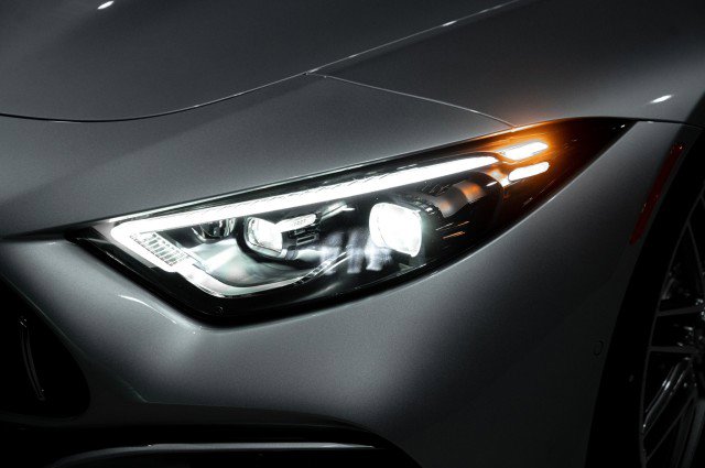 New 2026 Mercedes-Benz SL 63 AMG 4MATIC image 9