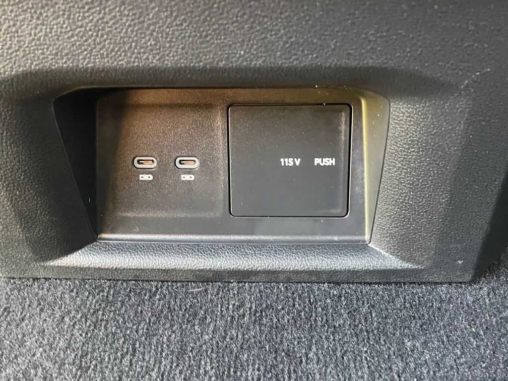 Used 2023 Volkswagen Atlas SE image 26