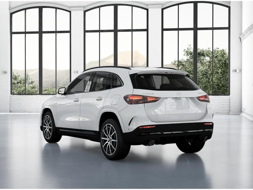 New 2026 Mercedes-Benz GLA 35 AMG 4MATIC image 28