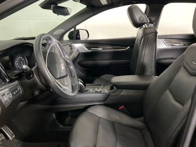 Used 2024 Cadillac XT5 Sportv w/ Technology Package image 25