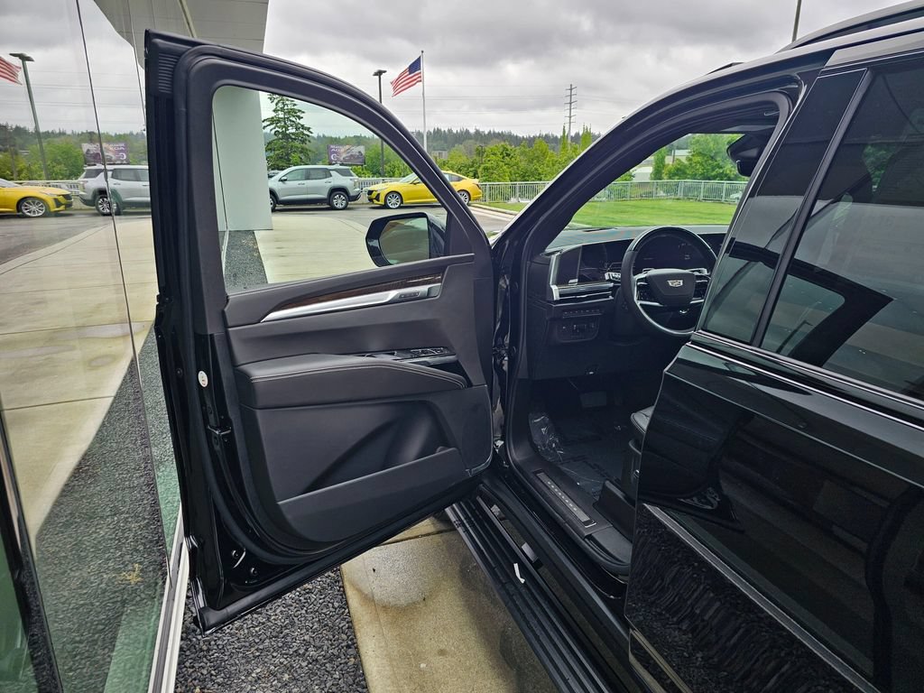 New 2026 Cadillac Escalade Platinum Sport AWD/4WD image 21