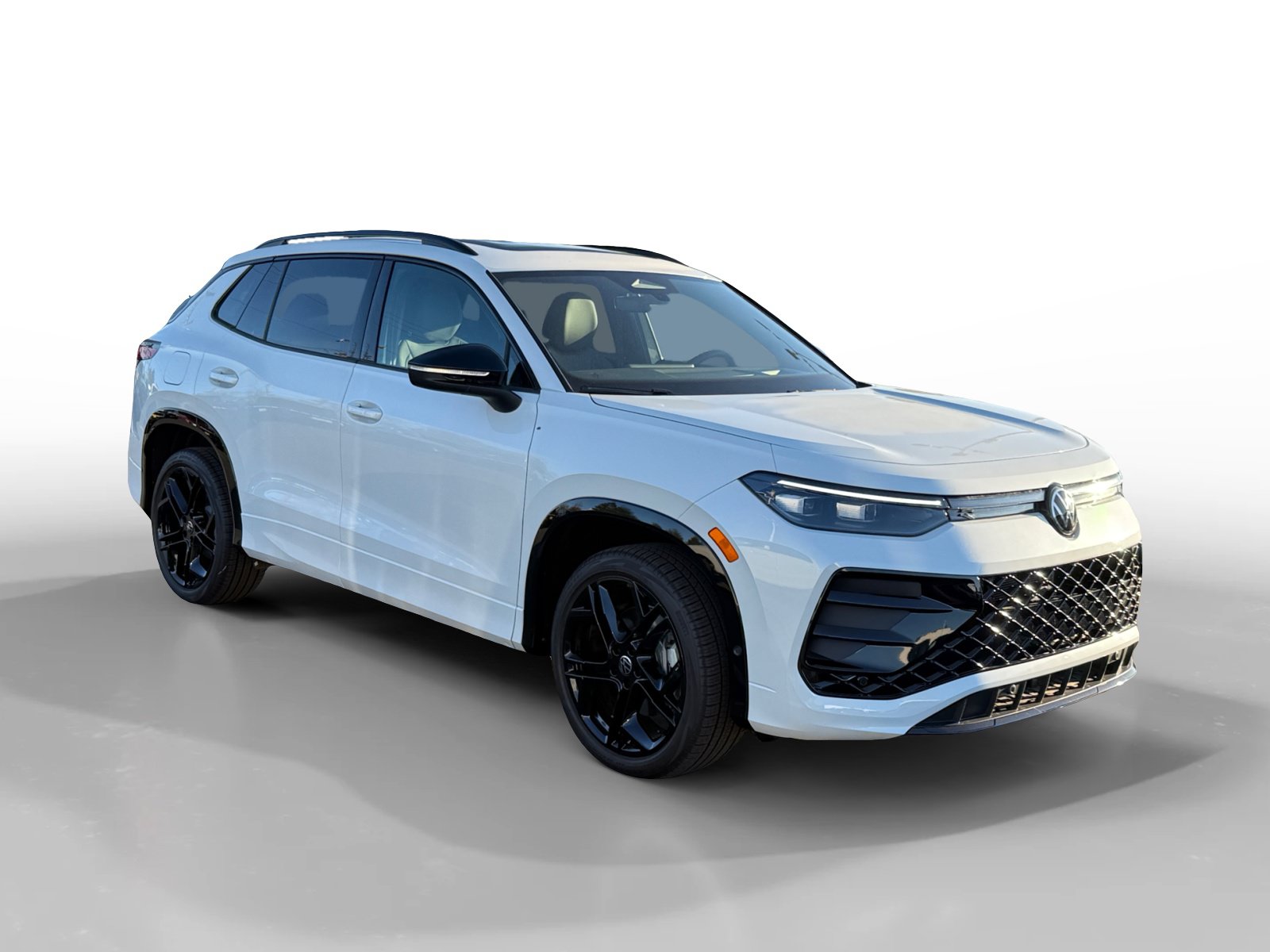 New 2026 Volkswagen Tiguan SE R-Line AWD/4WD image 7