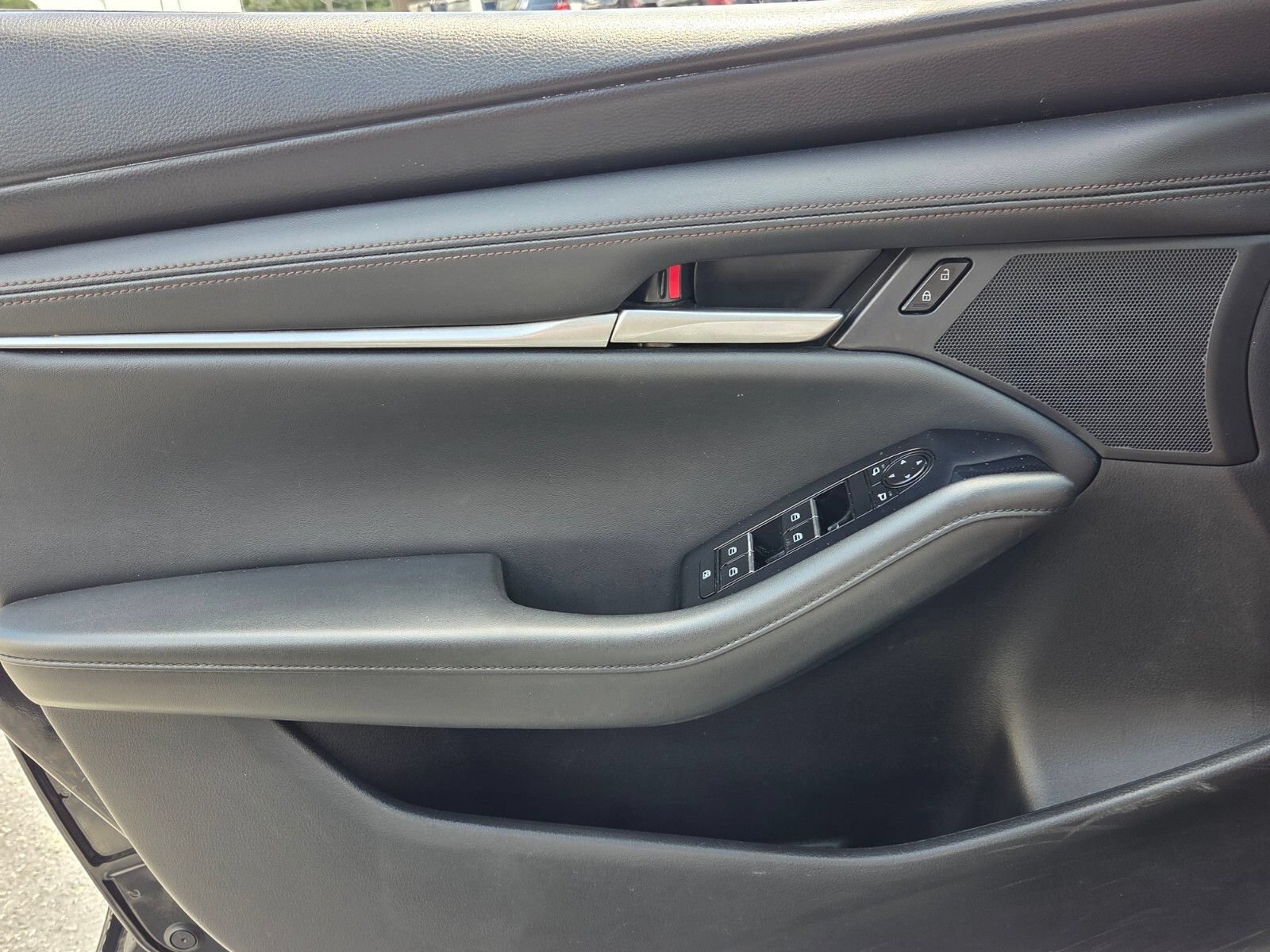 Used 2024 MAZDA MAZDA3 s FWD image 27