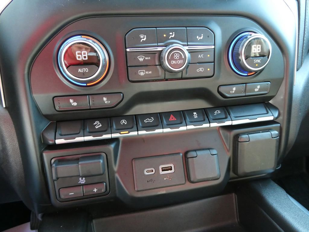 Used 2019 Chevrolet Silverado 1500 RST image 29