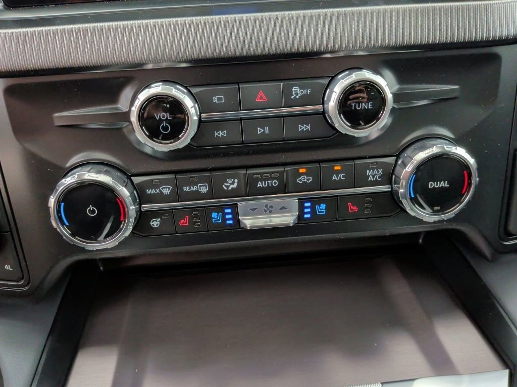 New 2026 Ford F250 Platinum image 32